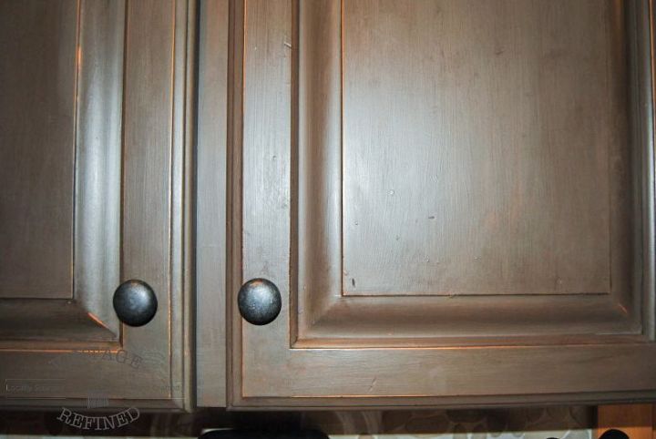 cambio de imagen en la cocina pintar con tiza los armarios de la cocina
