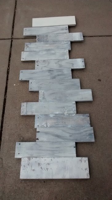 Pallet Wood Family Values Sign Hometalk Pallet Wood Family Values Sign Crafts Diy Home Decor Wall