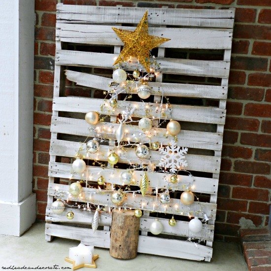 pallet christmas tree, christmas decorations, pallet, repurposing upcycling, seasonal holiday decor