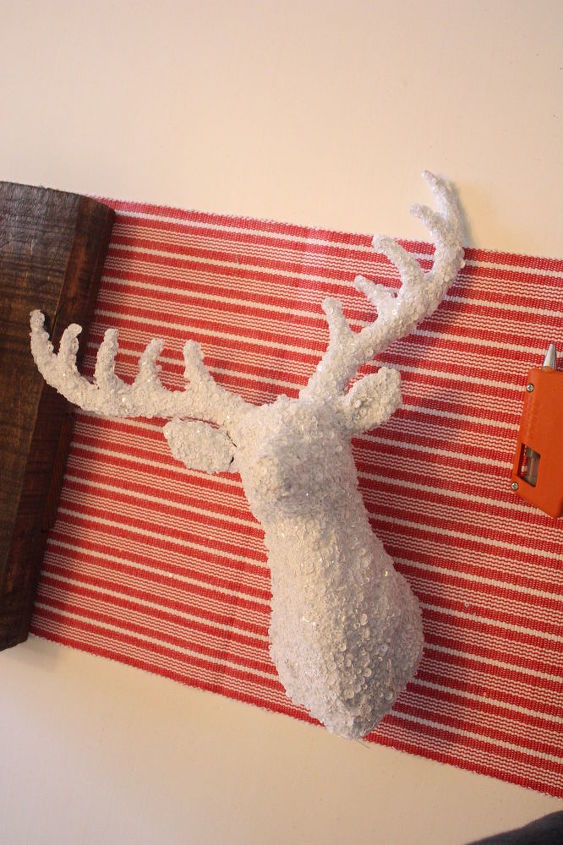 almost too easy deer christmas wreath, christmas decorations, crafts, seasonal holiday decor, wreaths