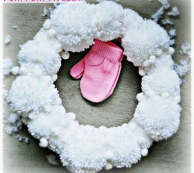 DIY Pom-Pom Wreath