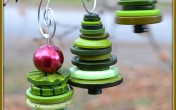 Adorable Christmas Tree Ornaments - Made From Buttons