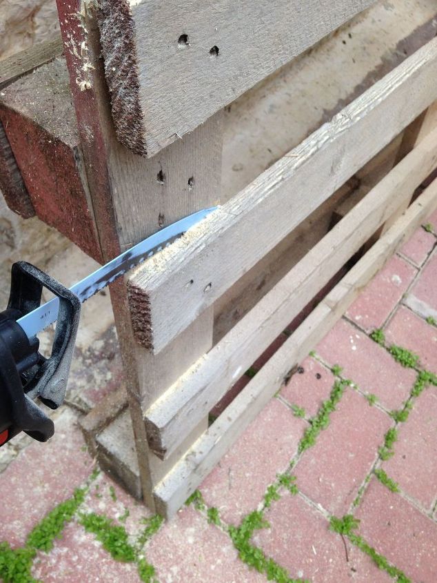 diy outdoor pallet table first woodworking attempt