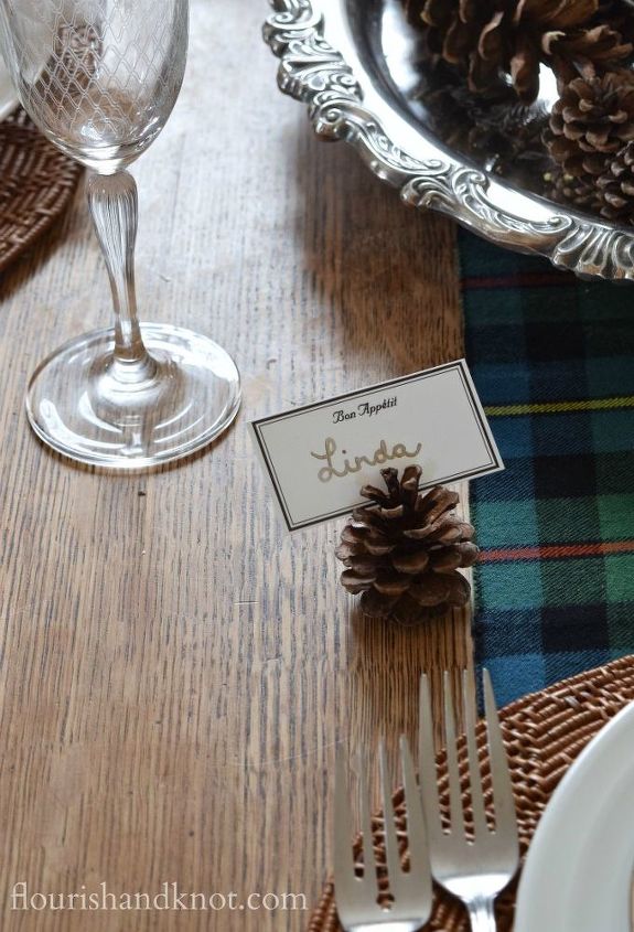 a scottish holiday table, christmas decorations, crafts, seasonal holiday decor