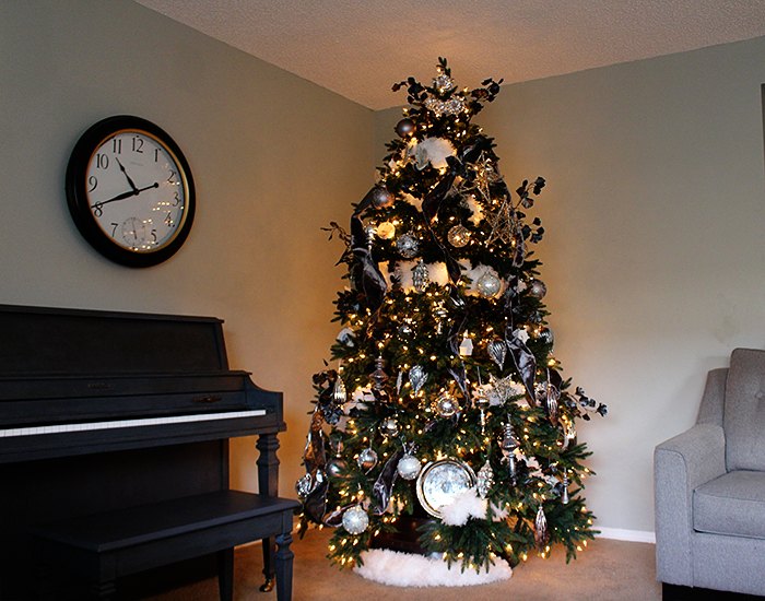 my christmas tree christmastree mychristmastree, christmas decorations, repurposing upcycling, seasonal holiday decor