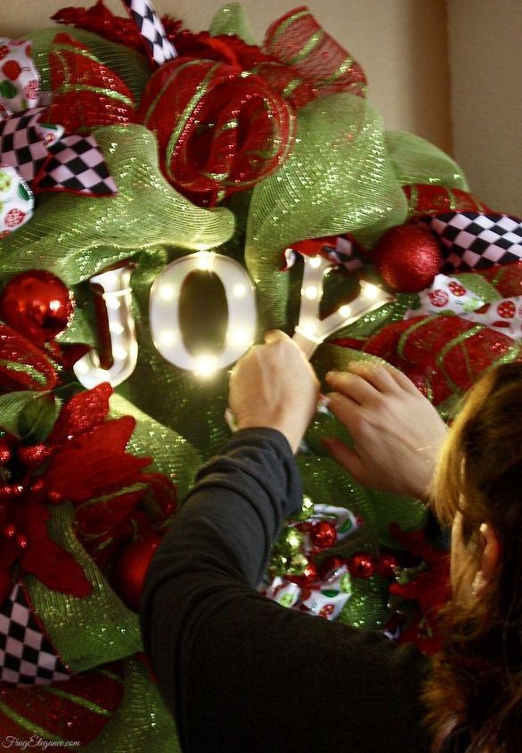 a christmas joy marquee wreath, christmas decorations, crafts, home decor, seasonal holiday decor, wreaths