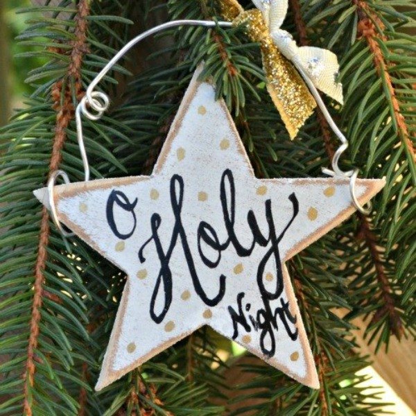 s 26 ridiculously cute ornaments you need this year, crafts, Polka Dot Stars