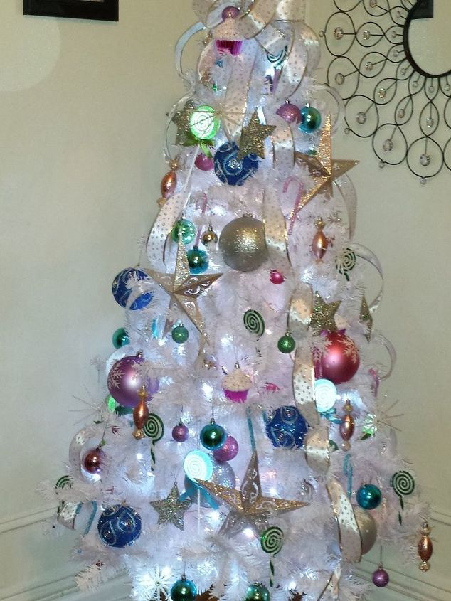 q el arbol de navidad con tematica de caramelo