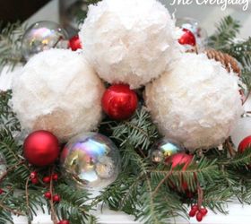 s 23 breathtaking ways to dress up a plain plastic or glass ornament, crafts, Cover one in snowy flakes