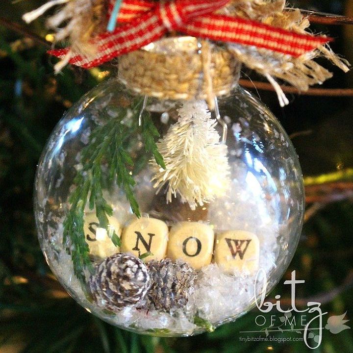 s 23 breathtaking ways to dress up a plain plastic or glass ornament, crafts, Transform it into a shaker with letter dice