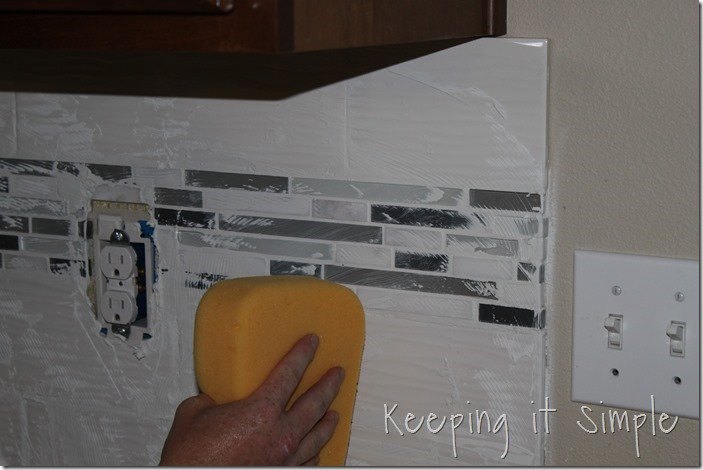 como instalar um backsplash de cozinha diy tiling