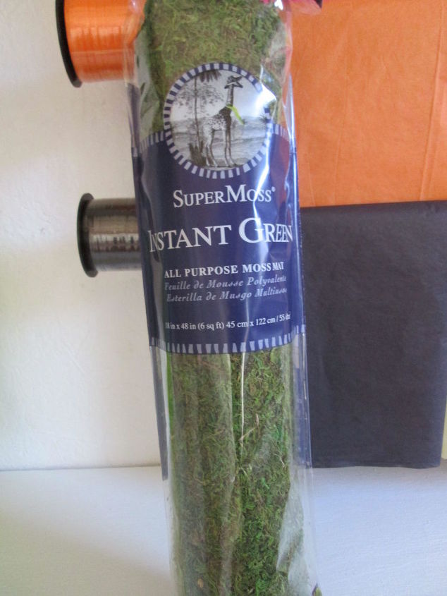 come see the many uses for moss cover for the holidays, christmas decorations, crafts, seasonal holiday decor