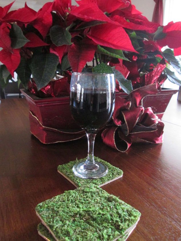 come see the many uses for moss cover for the holidays, christmas decorations, crafts, seasonal holiday decor