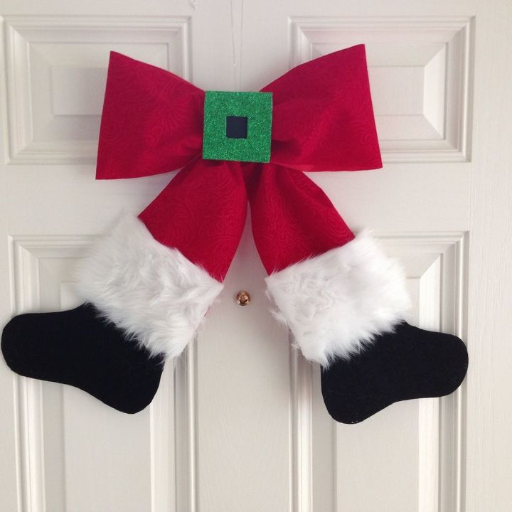 santa bow wreath wall hanging, christmas decorations, crafts, seasonal holiday decor, wreaths