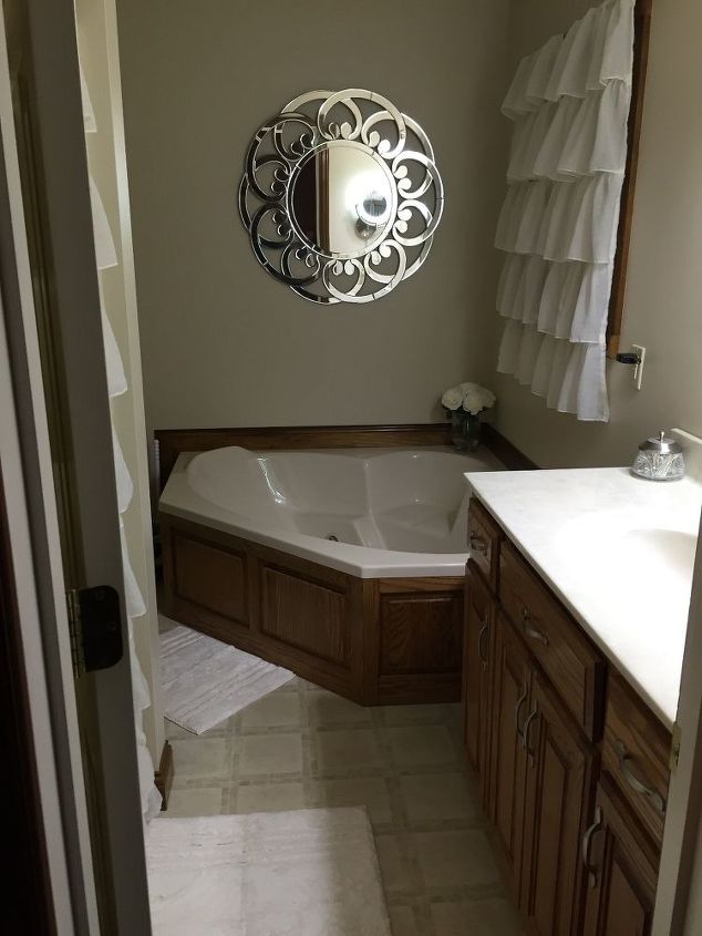 q cream bathroom decor advice, bathroom ideas, home decor, home decor dilemma, Walking into the door Sink vanity on right and shower stall on left behind the door