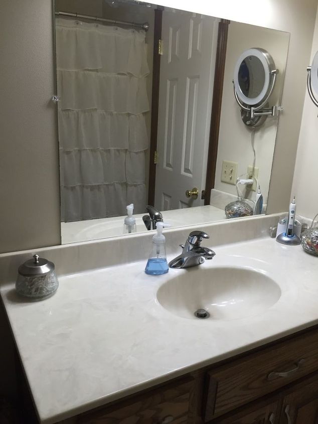 q cream bathroom decor advice, bathroom ideas, home decor, home decor dilemma, The mirror is across from the shower stall