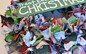 Scrap Fabric Christmas Wreath