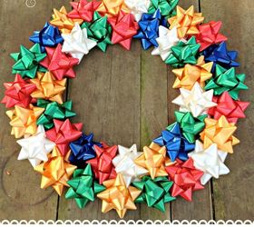 diy christmas bow wreath, christmas decorations, crafts, wreaths