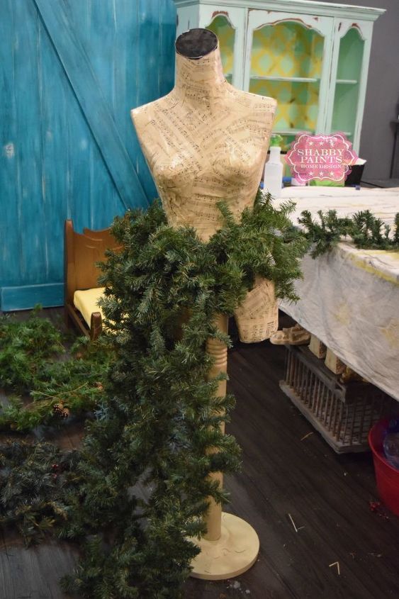 dress form christmas tree 2015, christmas decorations, decoupage, home decor, how to, seasonal holiday decor