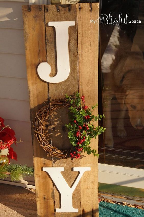 diy joy sign sweater wreath, christmas decorations, crafts, home decor, seasonal holiday decor, wreaths