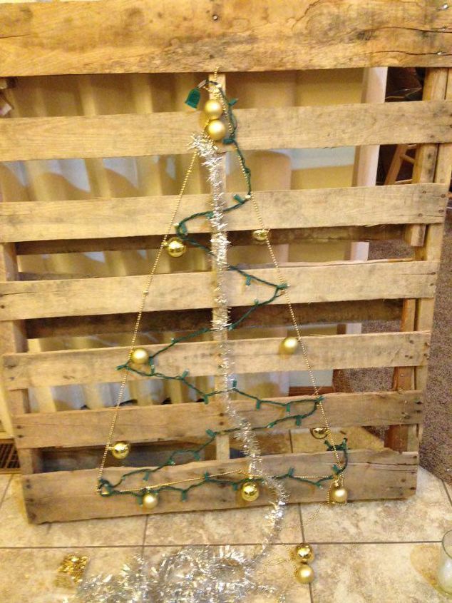 christmas tree pallet, christmas decorations, crafts, pallet