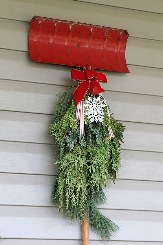 my non traditional traditional christmas porch, christmas decorations, porches, seasonal holiday decor