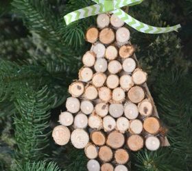 s 16 quick crazy cute ornaments for the busy holiday decorator, christmas decorations, seasonal holiday decor, Wood Slice Tree