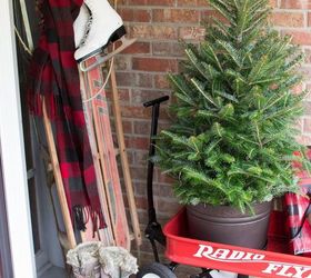 front porch christmas decor ideas, christmas decorations, porches, seasonal holiday decor