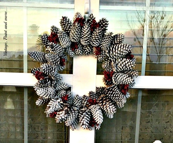 christmas on the front porch, christmas decorations, porches, seasonal holiday decor