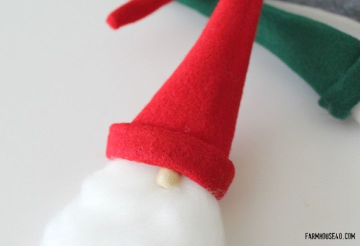 home for christmas elf bottle toppers, christmas decorations, crafts, seasonal holiday decor