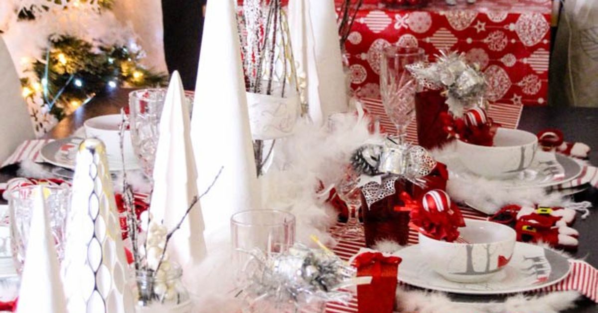 Red, White, Silver Christmas Tablescape #HomeForChristmas  Hometalk
