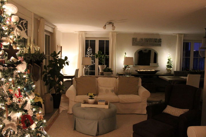 merry christmas on a budget, christmas decorations, home decor, seasonal holiday decor