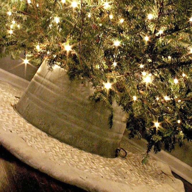s 7 brilliant ways to protect your christmas tree from toppling, christmas decorations, seasonal holiday decor, Put Your Tree in a Galvanized Tub