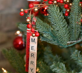 scrabble tile ornament, christmas decorations, crafts, seasonal holiday decor