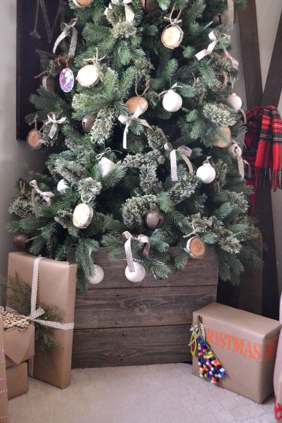 old fence puts final touch on our christmas tree, christmas decorations, diy, repurposing upcycling, seasonal holiday decor, woodworking projects