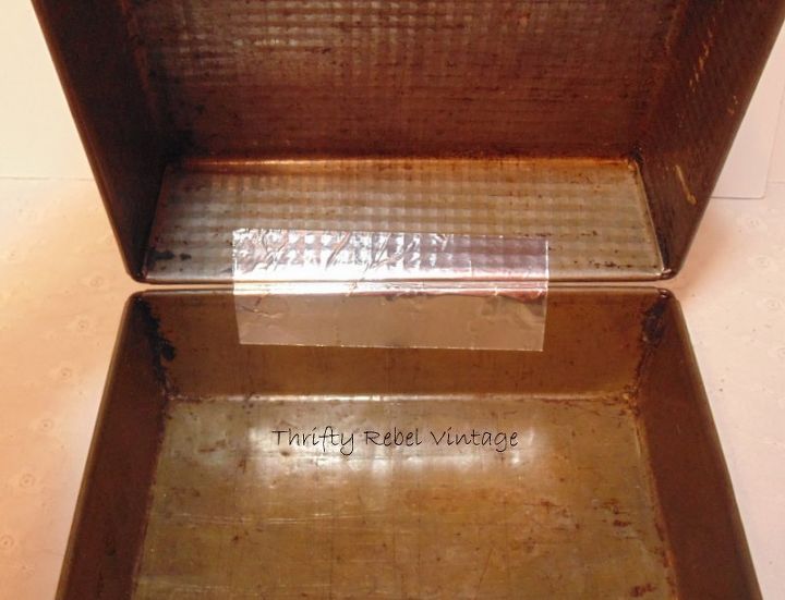 caja de regalo para moldes de panaderia reutilizados