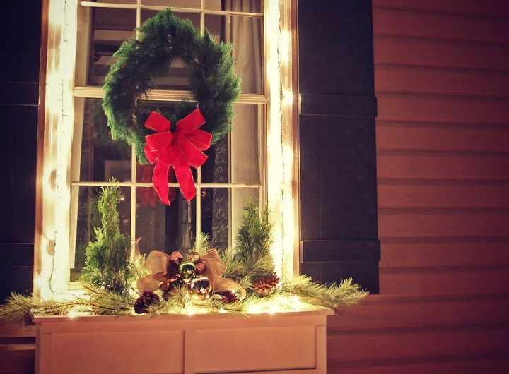 easiest christmas window box idea ever, christmas decorations, crafts, seasonal holiday decor