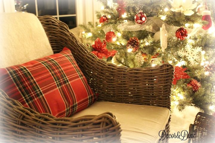 diy placemat holiday pillows minute, christmas decorations, crafts, seasonal holiday decor