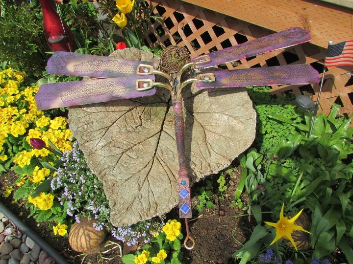 13 things that look shockingly better when you add legs, Your Garden