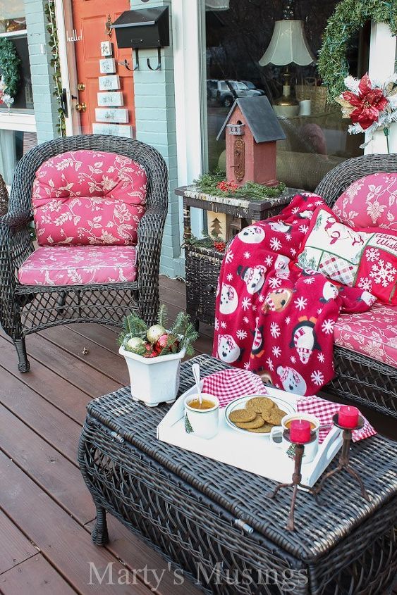 s 18 budget friendly home updates for guests, home decor, seasonal holiday decor, Add Inviting Touches to Your Porch