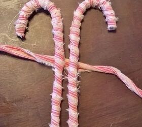 christmas candy canes crafts, christmas decorations, crafts, how to, seasonal holiday decor