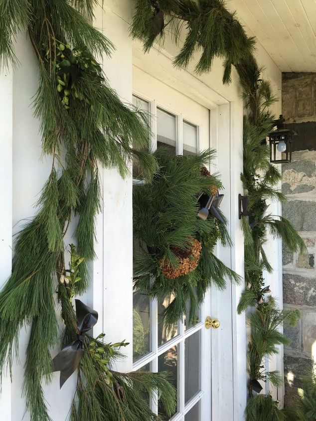 natural holiday styling for outdoors, christmas decorations, curb appeal, doors, hydrangea, seasonal holiday decor