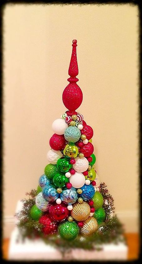 christmas leftover ornament tree, christmas decorations, seasonal holiday decor