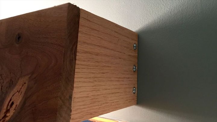 capa de madeira para luz do banheiro