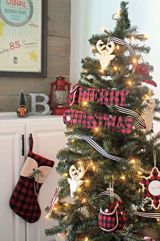 christmas playroom, christmas decorations, home decor, seasonal holiday decor