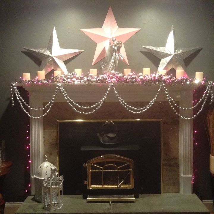 christmas decorate fireplace mantel budget, christmas decorations, fireplaces mantels, seasonal holiday decor