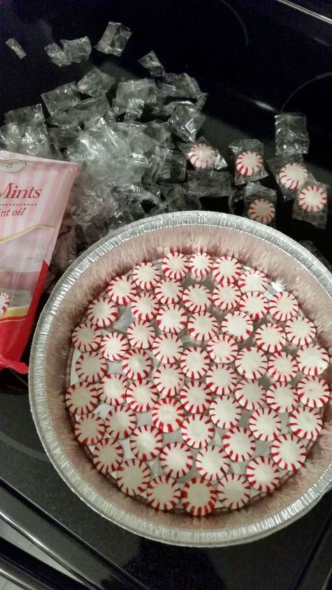peppermint platter, christmas decorations, crafts, repurposing upcycling, seasonal holiday decor