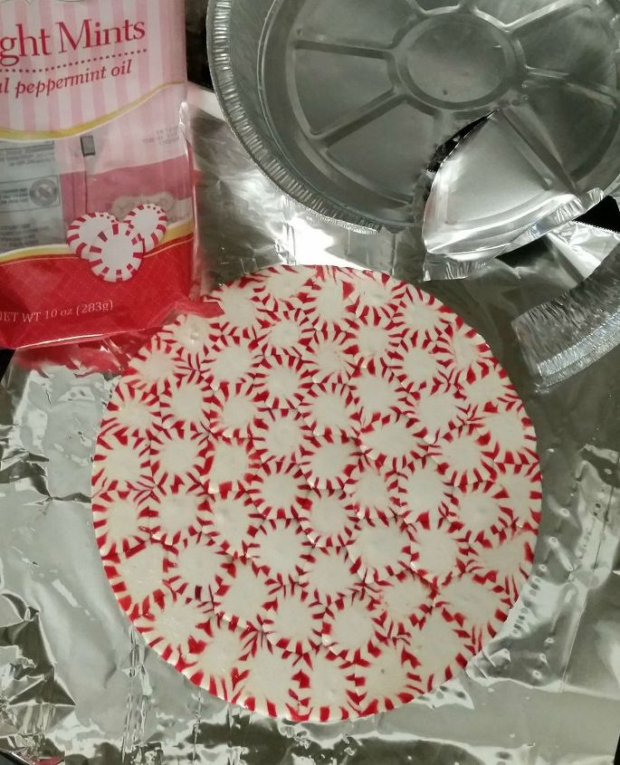 peppermint platter, christmas decorations, crafts, repurposing upcycling, seasonal holiday decor