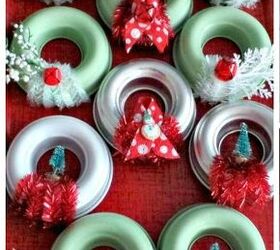 christmas decor vintage jello mold mini wreaths, christmas decorations, crafts, repurposing upcycling, seasonal holiday decor, wreaths