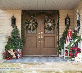 s you haven t seen christmas til you ve seen these 14 breathtaking homes, christmas decorations, seasonal holiday decor, Fabulous Front Porch